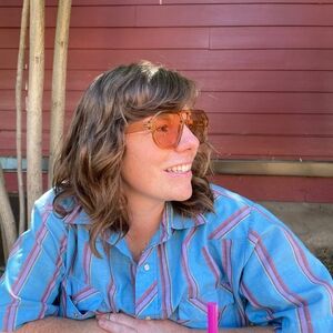 Meet your Posher, Molly